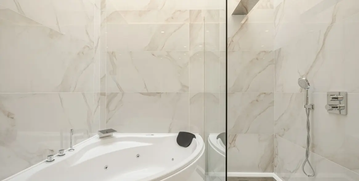 Sale of detached villa in Estepona (district El Paraiso) 10