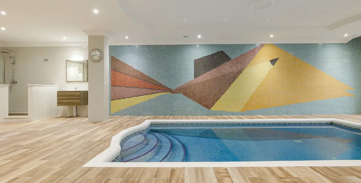 Sale of detached villa in Estepona (district El Paraiso) 16