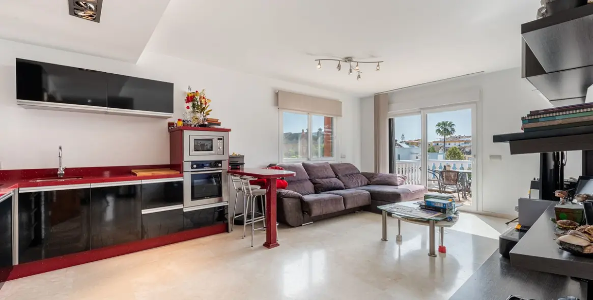 Продажа  отдельно стоящей виллы в San Pedro de Alcántara 17