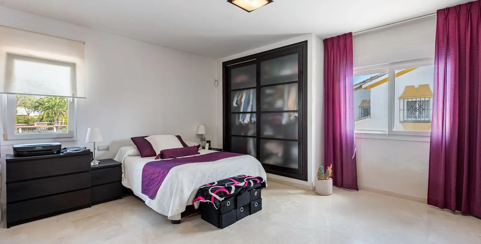 Sale of detached villa in San Pedro de Alcántara 18