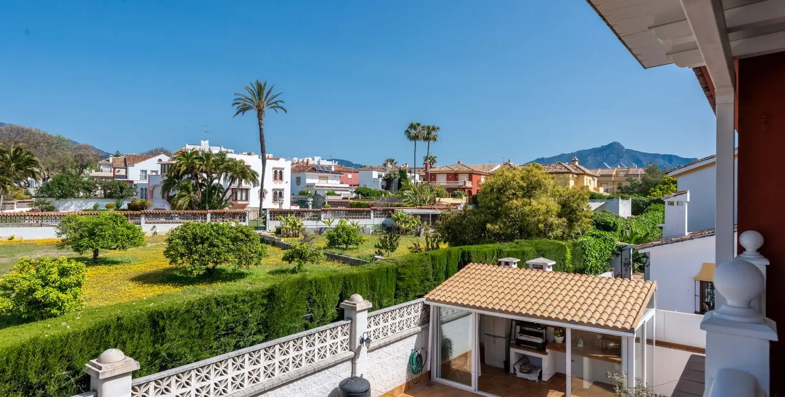 Sale of detached villa in San Pedro de Alcántara 20