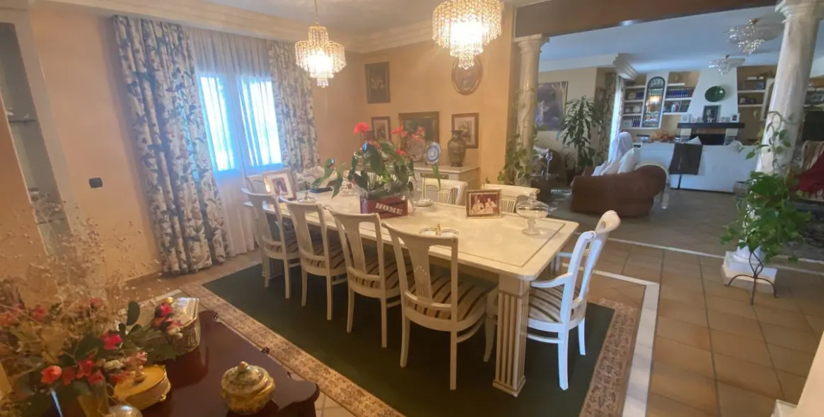 Sale of detached villa in La Cala 26