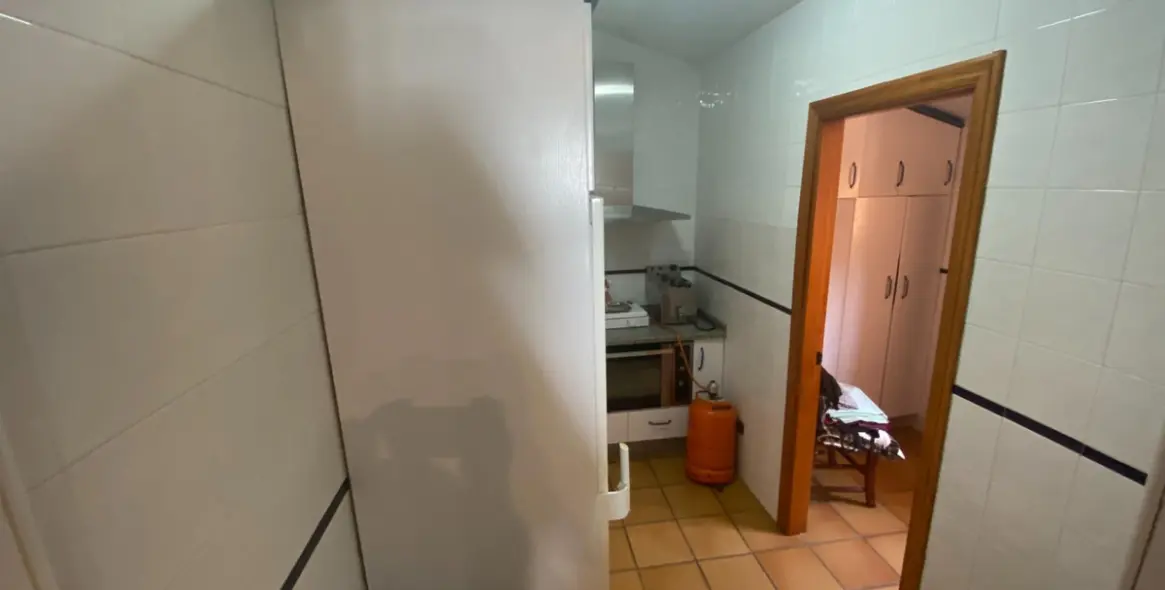 Sale of detached villa in La Cala 33