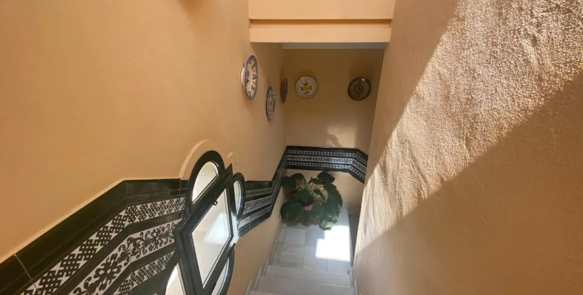 Sale of detached villa in La Cala 37