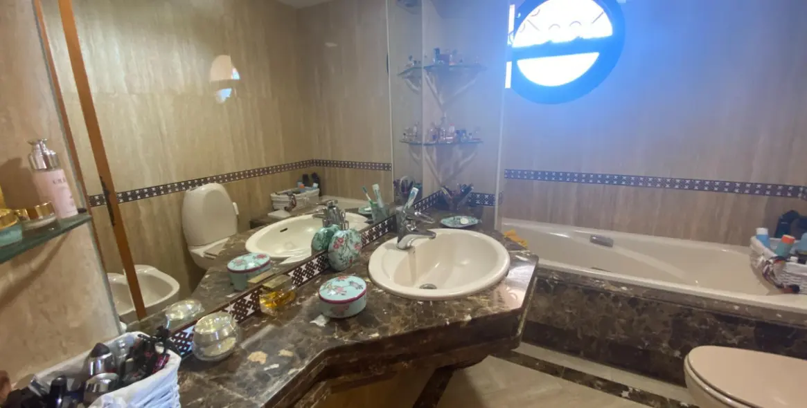 Sale of detached villa in La Cala 44