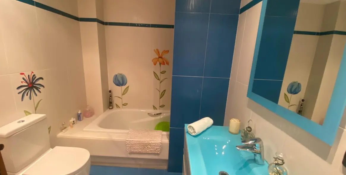 Sale of detached villa in La Cala 45