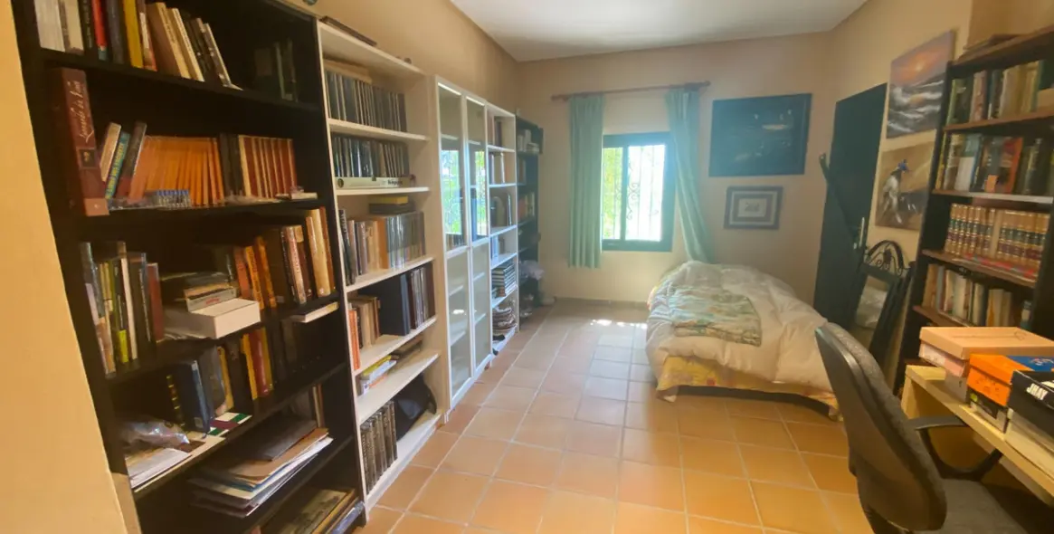 Sale of detached villa in La Cala 48