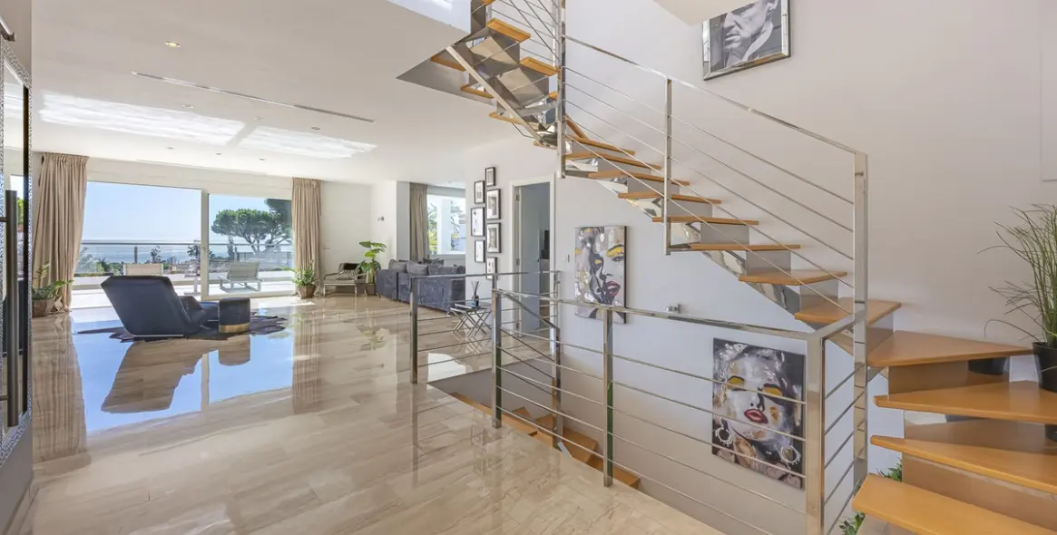 Продажа  отдельно стоящей виллы в El Rosario 22