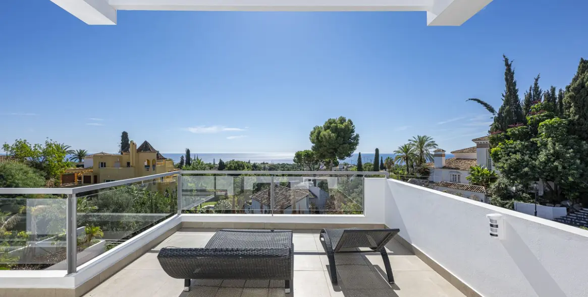 Продажа  отдельно стоящей виллы в El Rosario 26