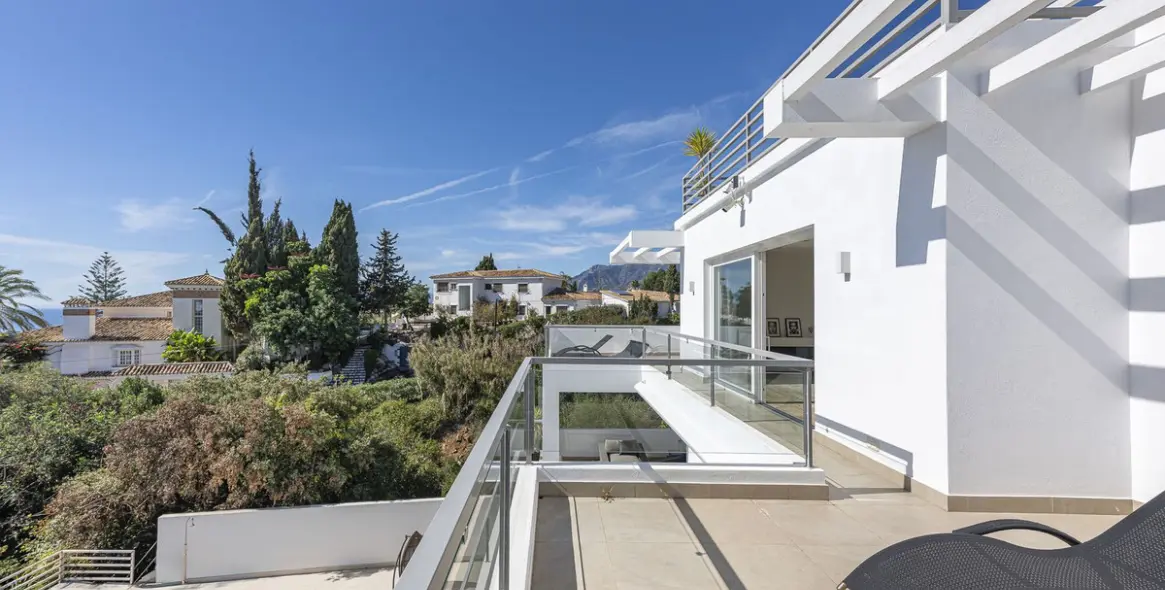 Продажа  отдельно стоящей виллы в El Rosario 28