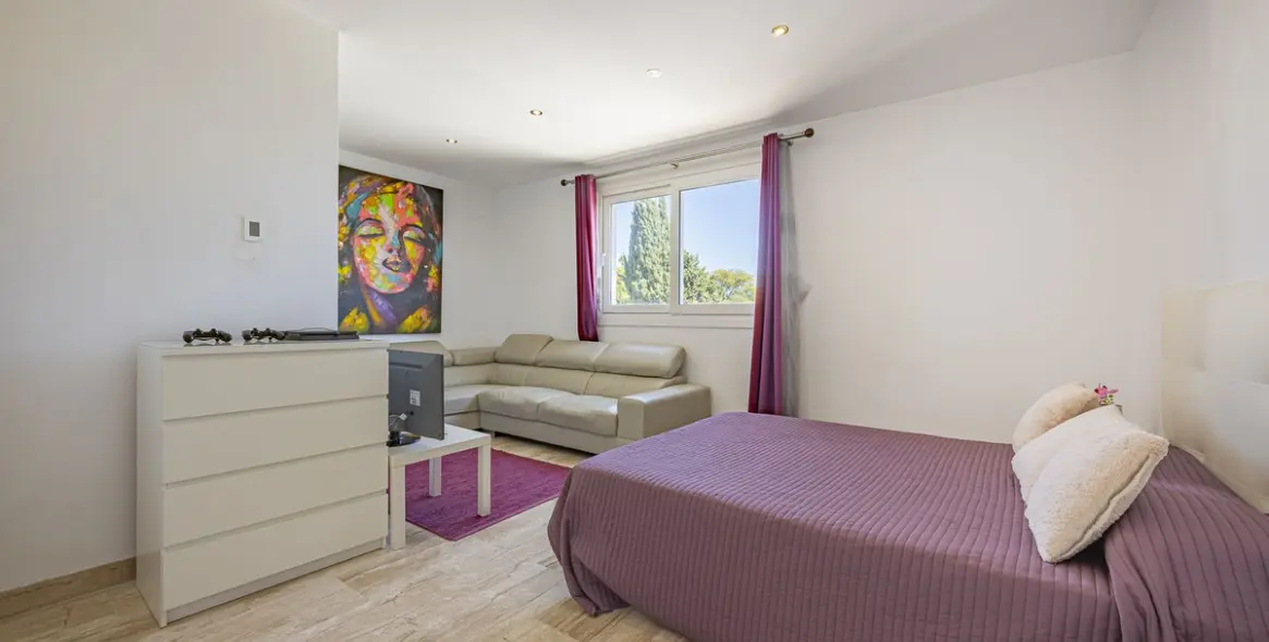 Продажа  отдельно стоящей виллы в El Rosario 43