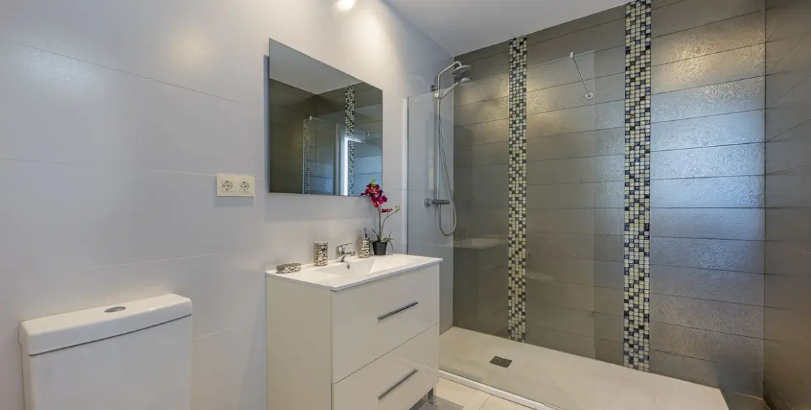 Продажа  отдельно стоящей виллы в El Rosario 45