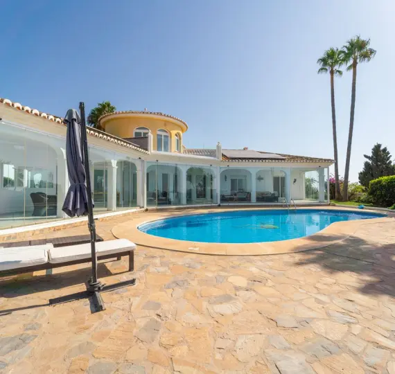 Sale of detached villa in Mijas Costa