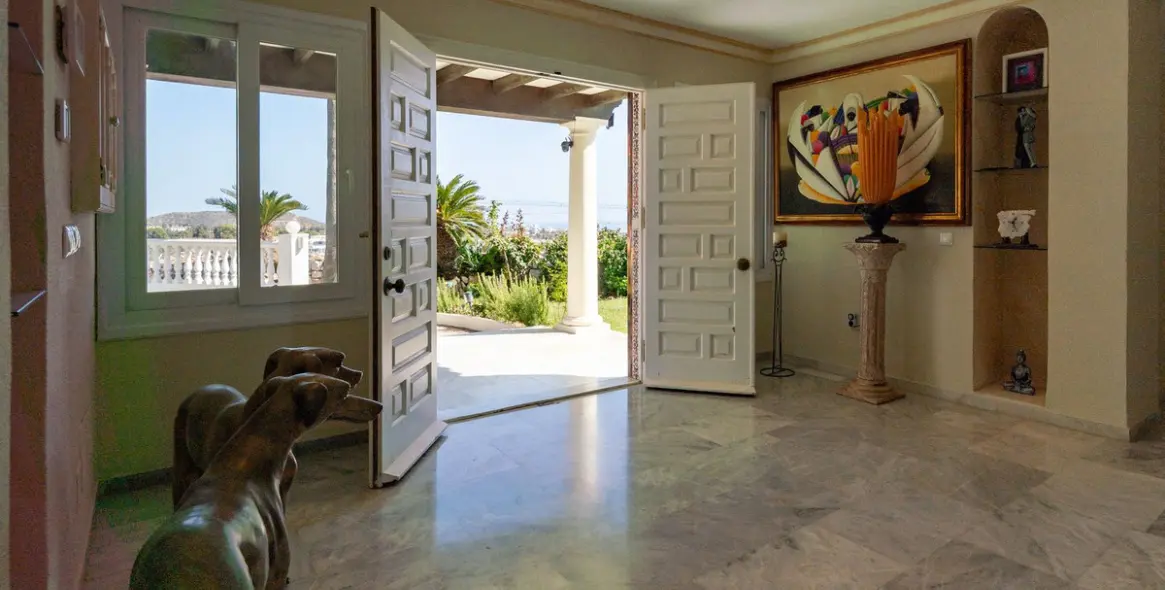 Sale of detached villa in Mijas Costa 13