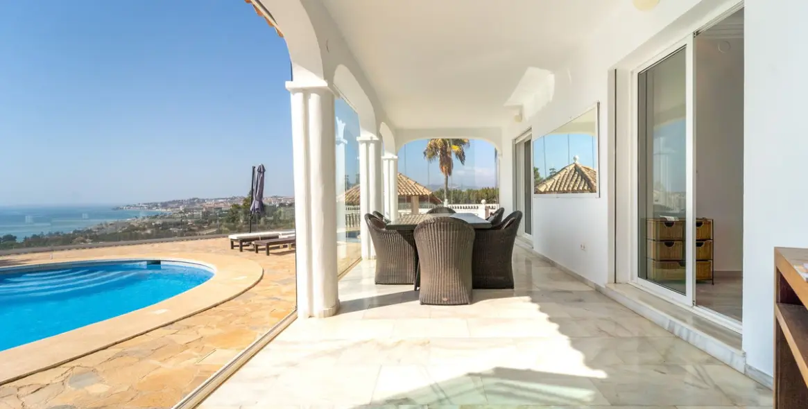 Sale of detached villa in Mijas Costa 16