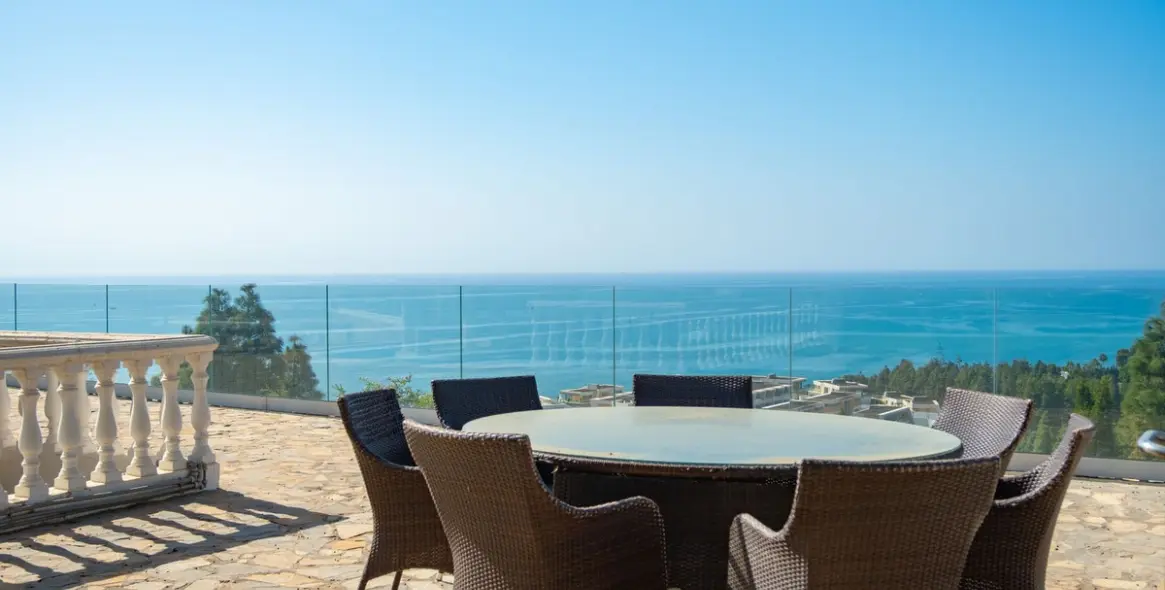 Sale of detached villa in Mijas Costa 17