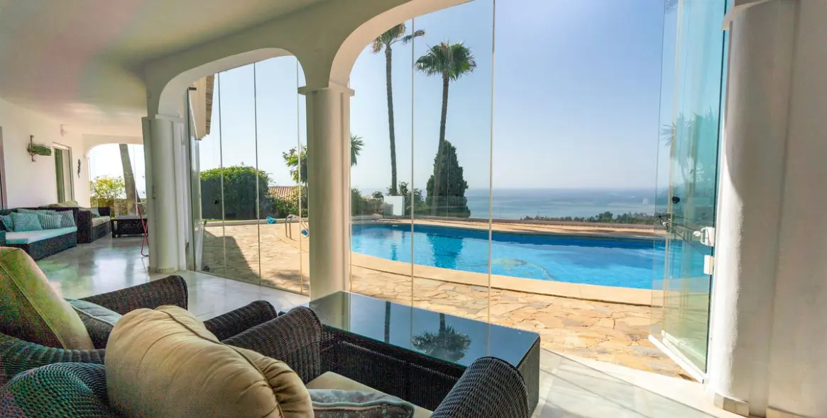 Sale of detached villa in Mijas Costa 28