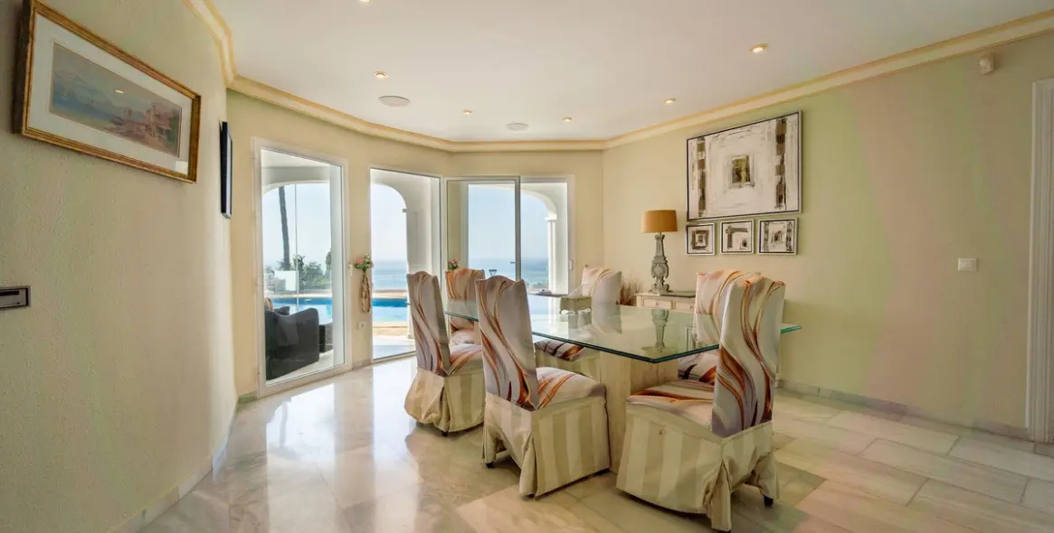 Sale of detached villa in Mijas Costa 36