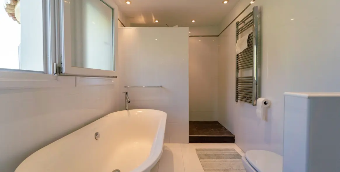 Sale of detached villa in Mijas Costa 47