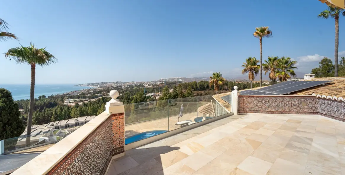 Sale of detached villa in Mijas Costa 55