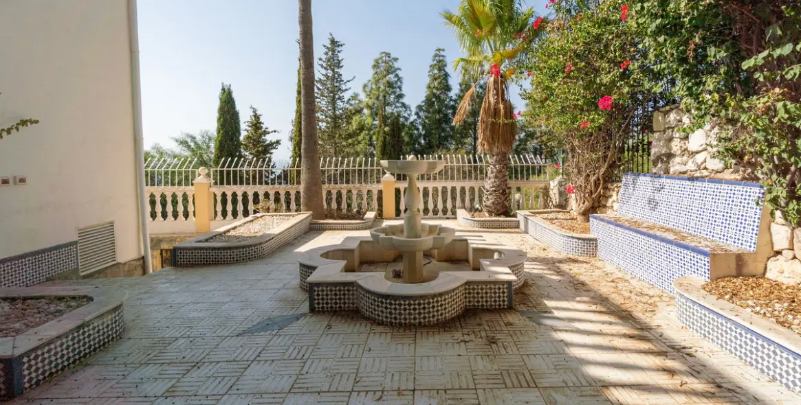 Sale of detached villa in Mijas Costa 79