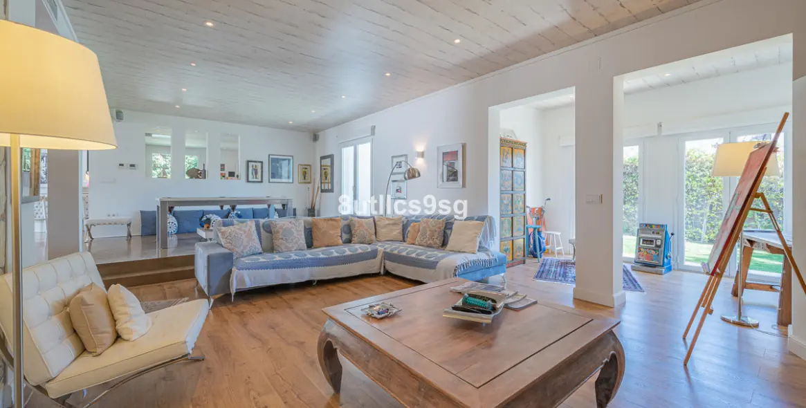 Продажа  отдельно стоящей виллы в Nueva Andalucía 7