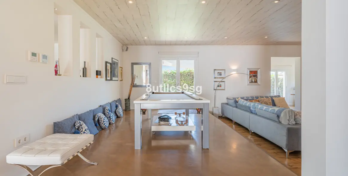 Venta de villa independiente en Nueva Andalucía 8