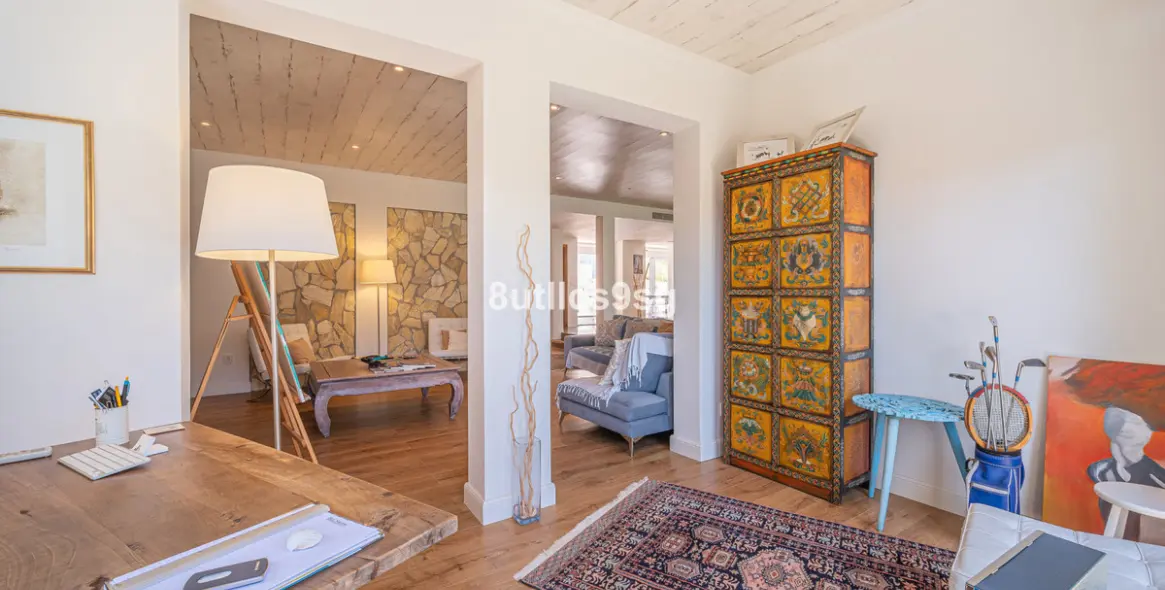 Venta de villa independiente en Nueva Andalucía 10