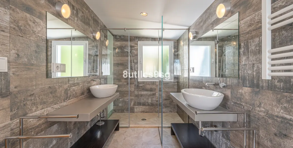 Sale of detached villa in Nueva Andalucía 24