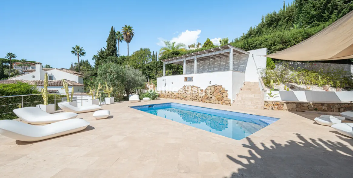 Sale of detached villa in Nueva Andalucía 48