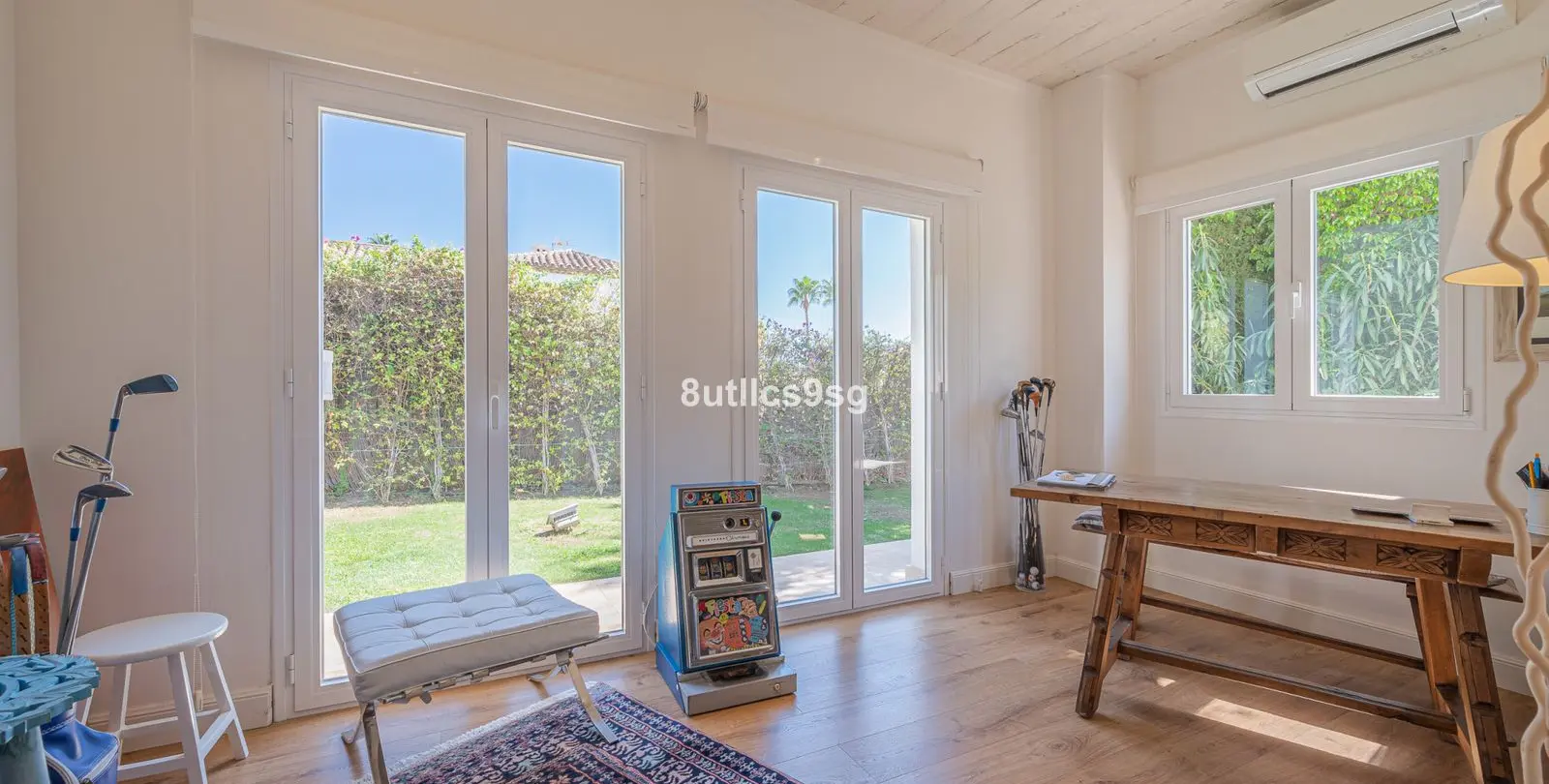 Sale of detached villa in Nueva Andalucía 11