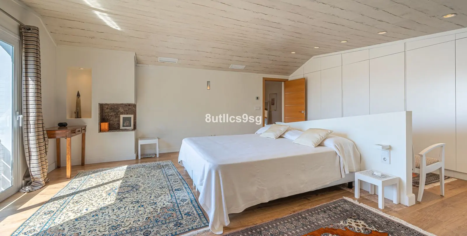 Sale of detached villa in Nueva Andalucía 23