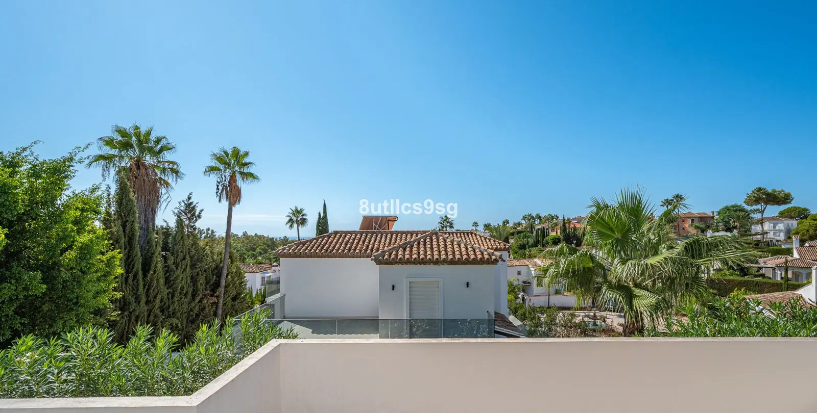 Sale of detached villa in Nueva Andalucía 26