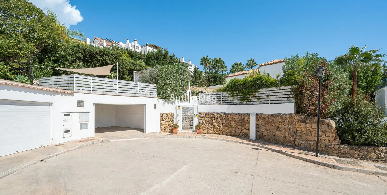 Sale of detached villa in Nueva Andalucía 54