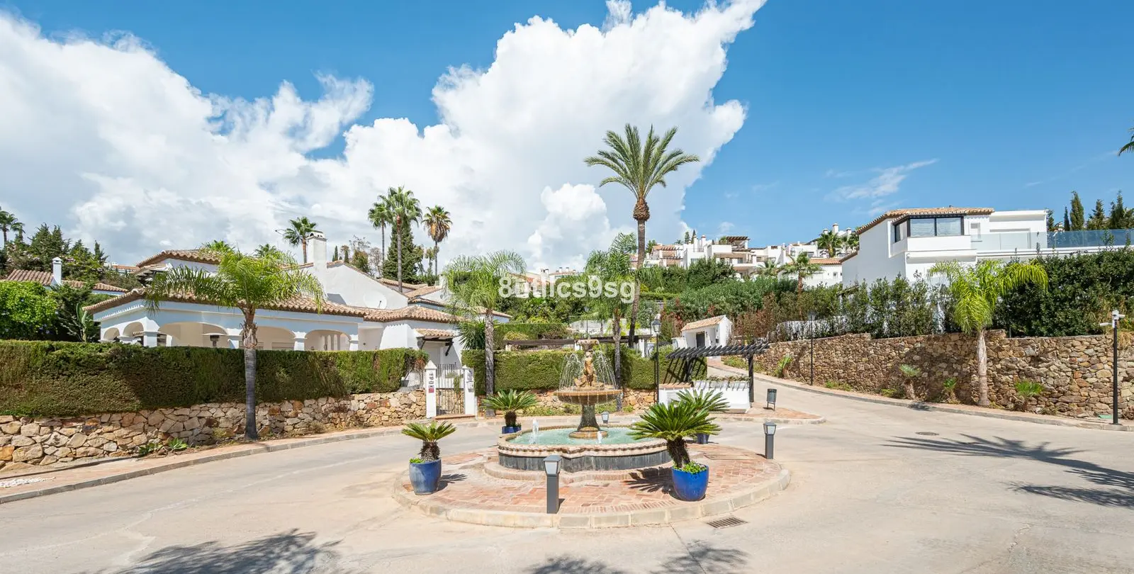 Sale of detached villa in Nueva Andalucía 55