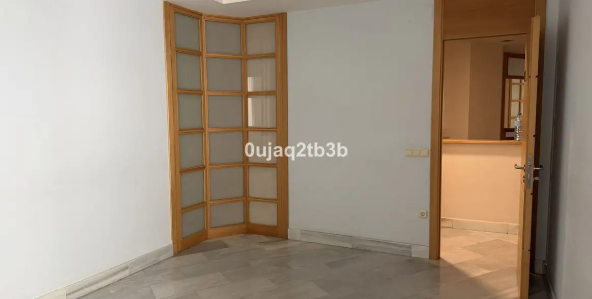 Long-term rent of office in Marbella 16