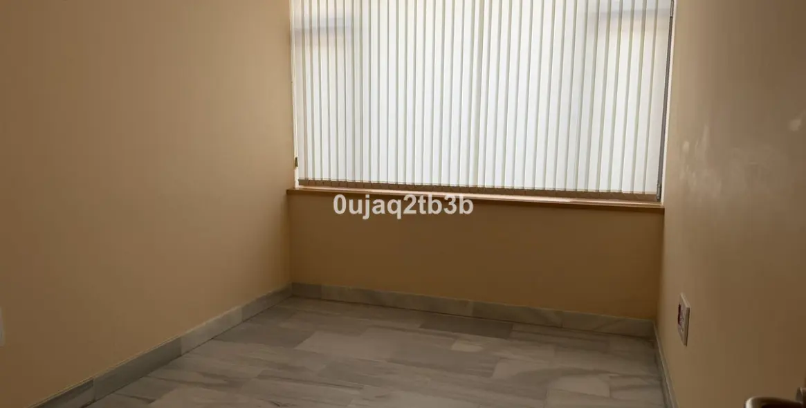 Long-term rent of office in Marbella 28