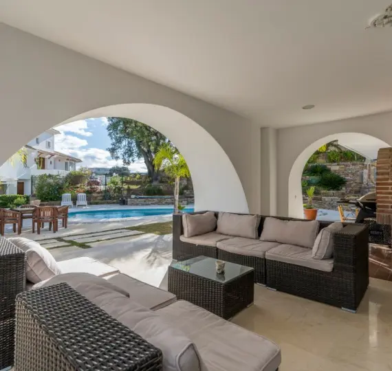 Villa independiente R3549622