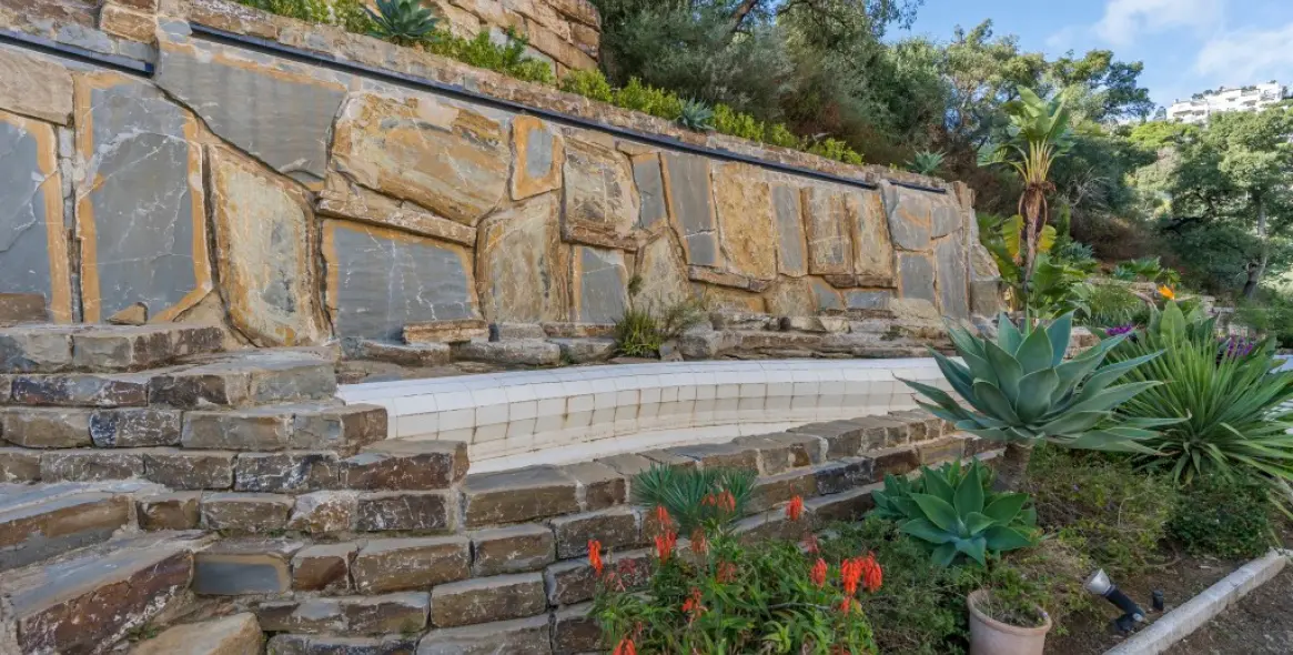 Продажа  отдельно стоящей виллы в La Mairena 27