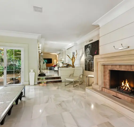 Venta de villa independiente en Marbella