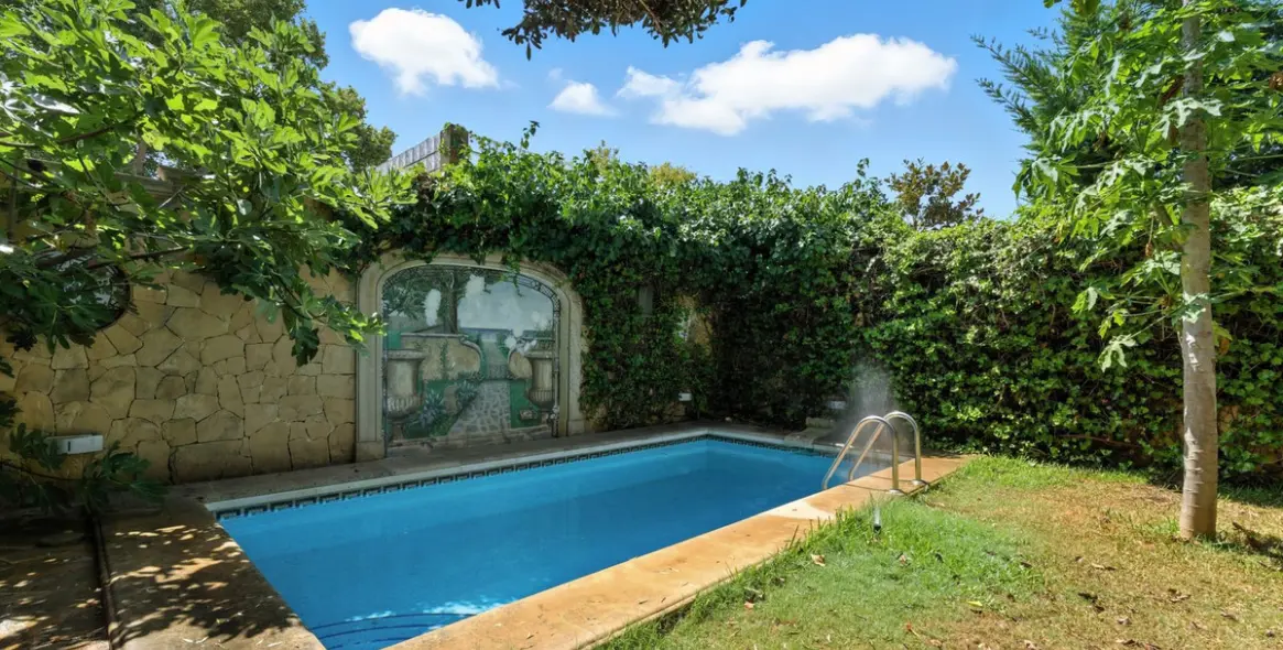 Sale of detached villa in Marbella 23