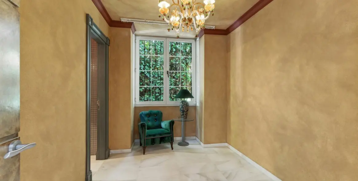Sale of detached villa in Marbella 40