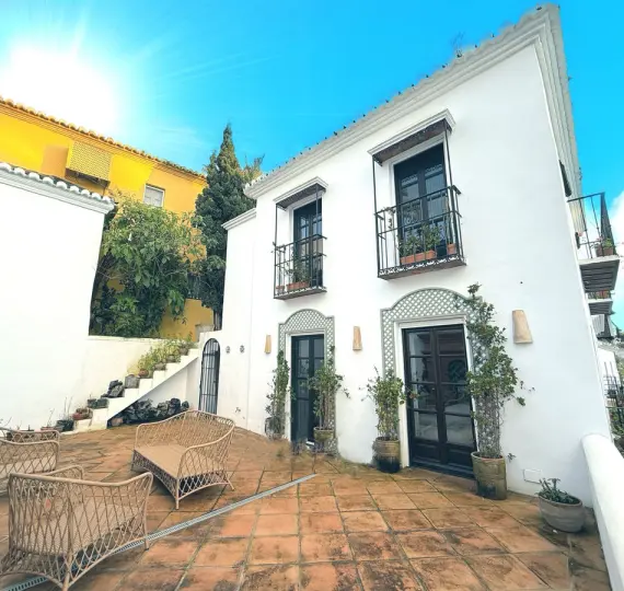 Venta de casa pareada en Marbella