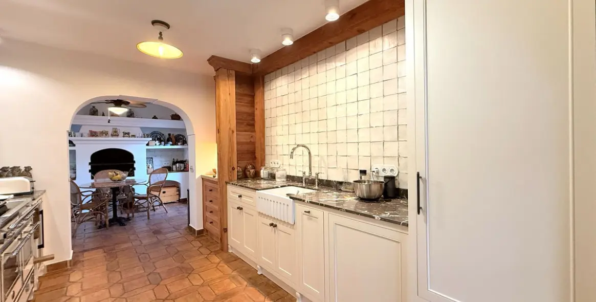 Sale of semi-detached house in Marbella 13