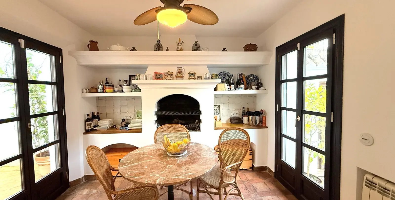 Продажа дома на две семьи в Marbella 16