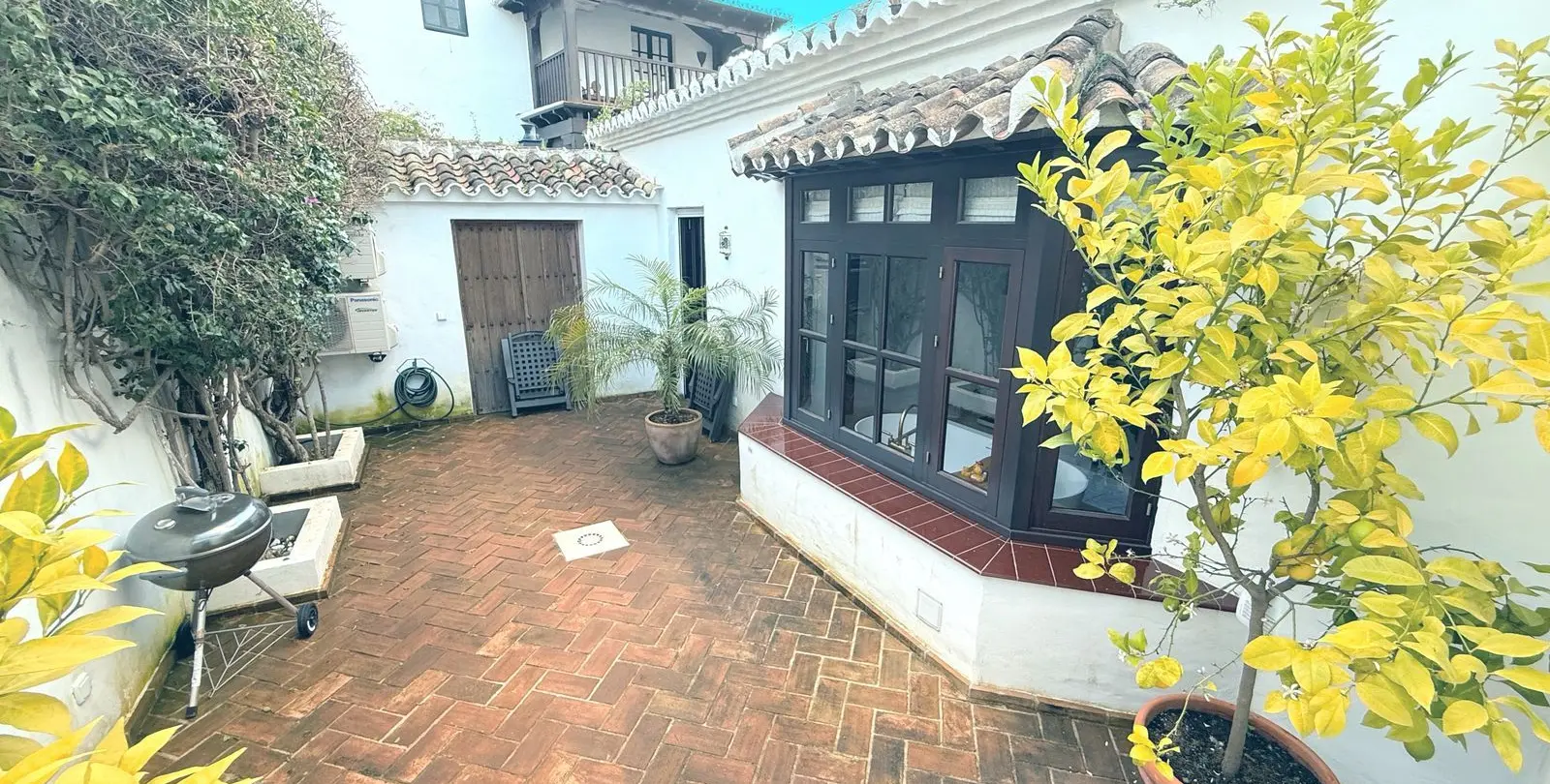 Продажа дома на две семьи в Marbella 17
