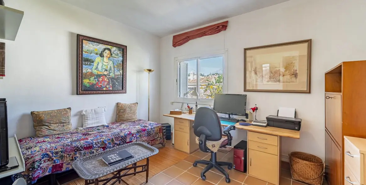 Продажа  отдельно стоящей виллы в The Golden Mile 11