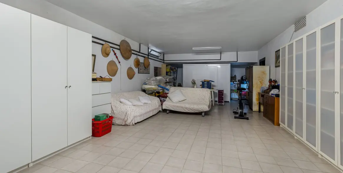 Продажа  отдельно стоящей виллы в The Golden Mile 16