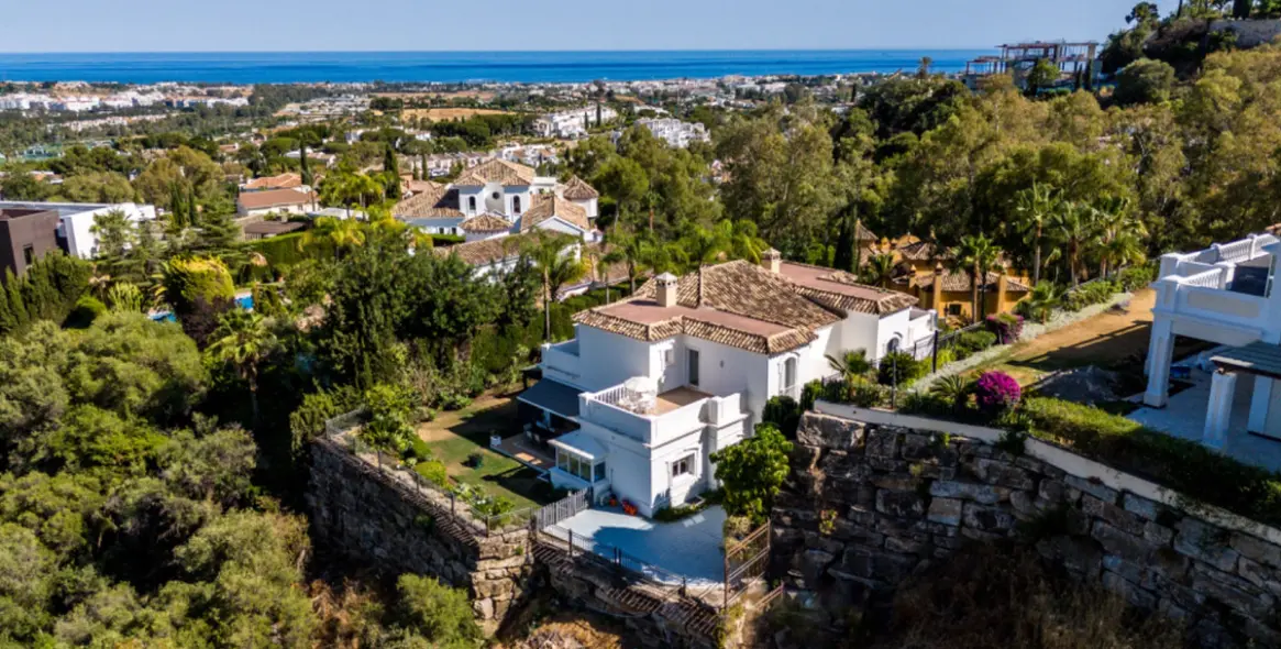 Продажа  отдельно стоящей виллы в Benahavís 1