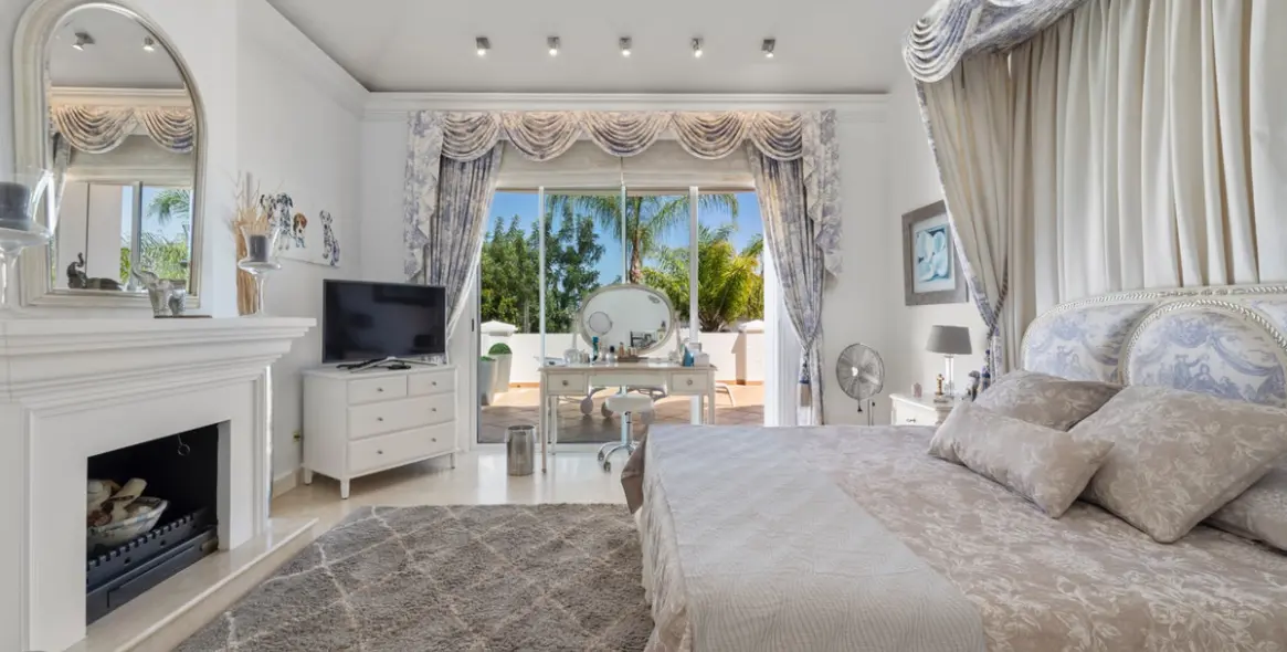 Продажа  отдельно стоящей виллы в Benahavís 5